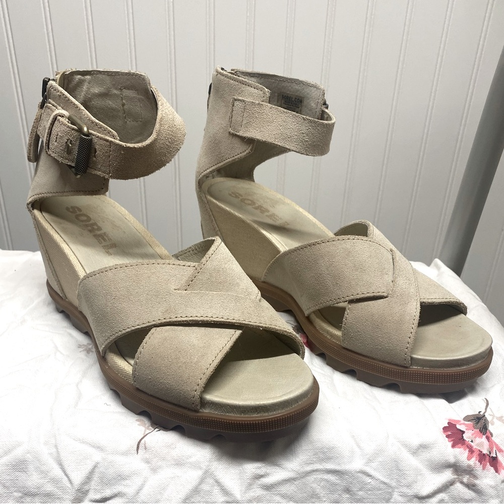 SOREL Joan of Arctic Sandel : 8.5